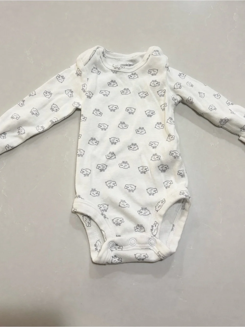 Newborn Bundle Lot of Onsies, Footies and Tee and Short Set Old Navy Carter’s